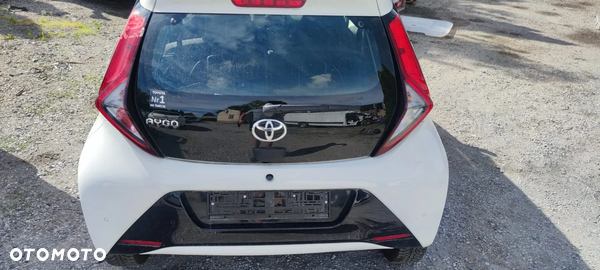 Toyota Aygo 1.0 b-gaz 2019r cały na cześci kolor 086