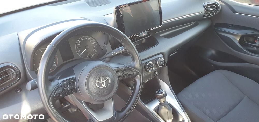 Toyota Yaris 1.5 Comfort - 21