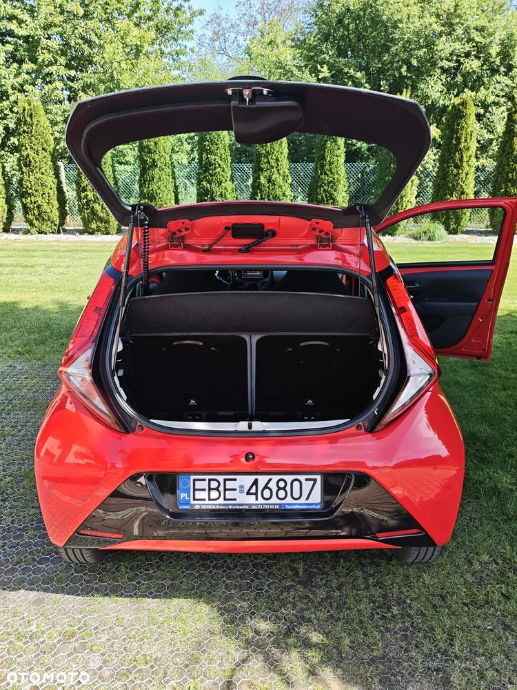 Toyota Aygo x.shift x-play connect - 7
