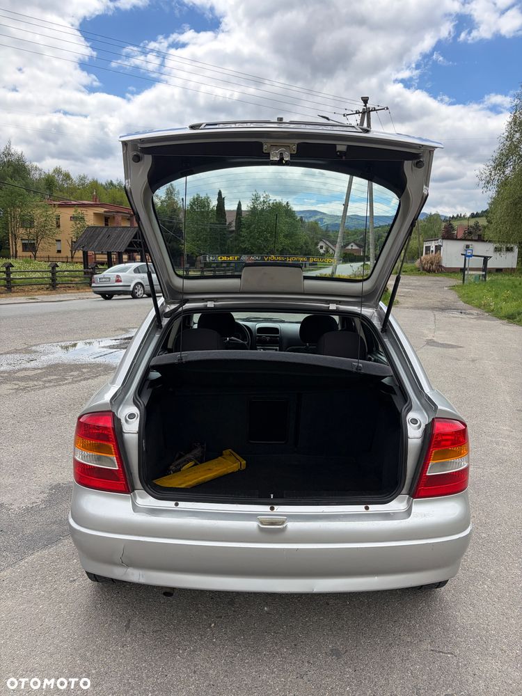 Opel Astra - 9