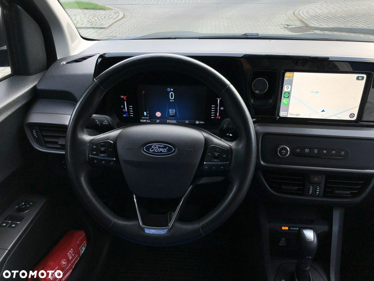 Ford Transit Courier - 15