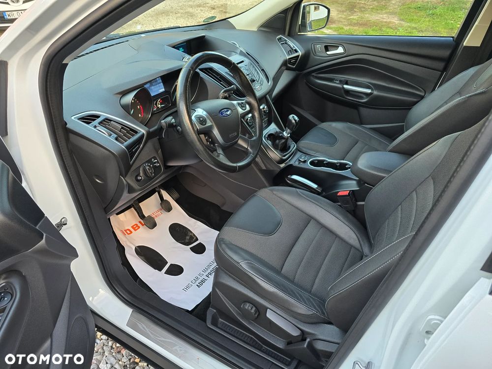 Ford Kuga 2.0 TDCi 4WD Titanium Plus - 25