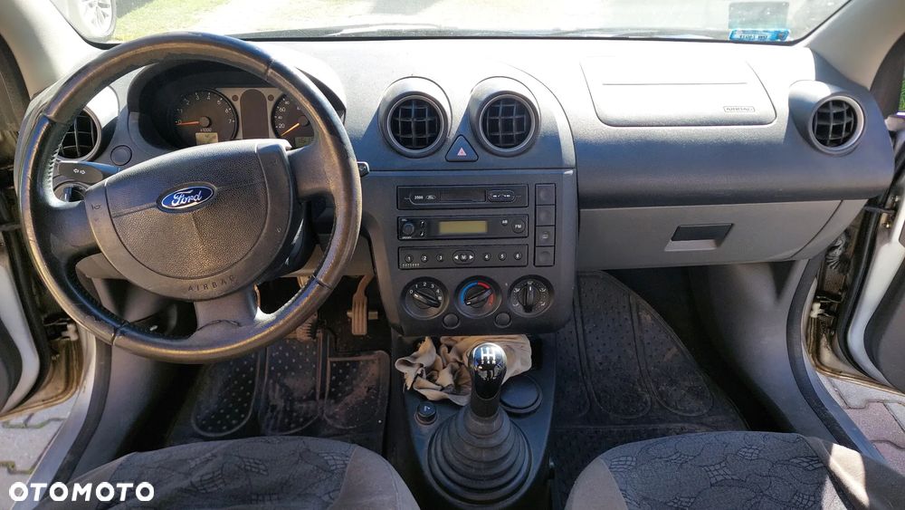 Ford Fiesta 1.3 - 4