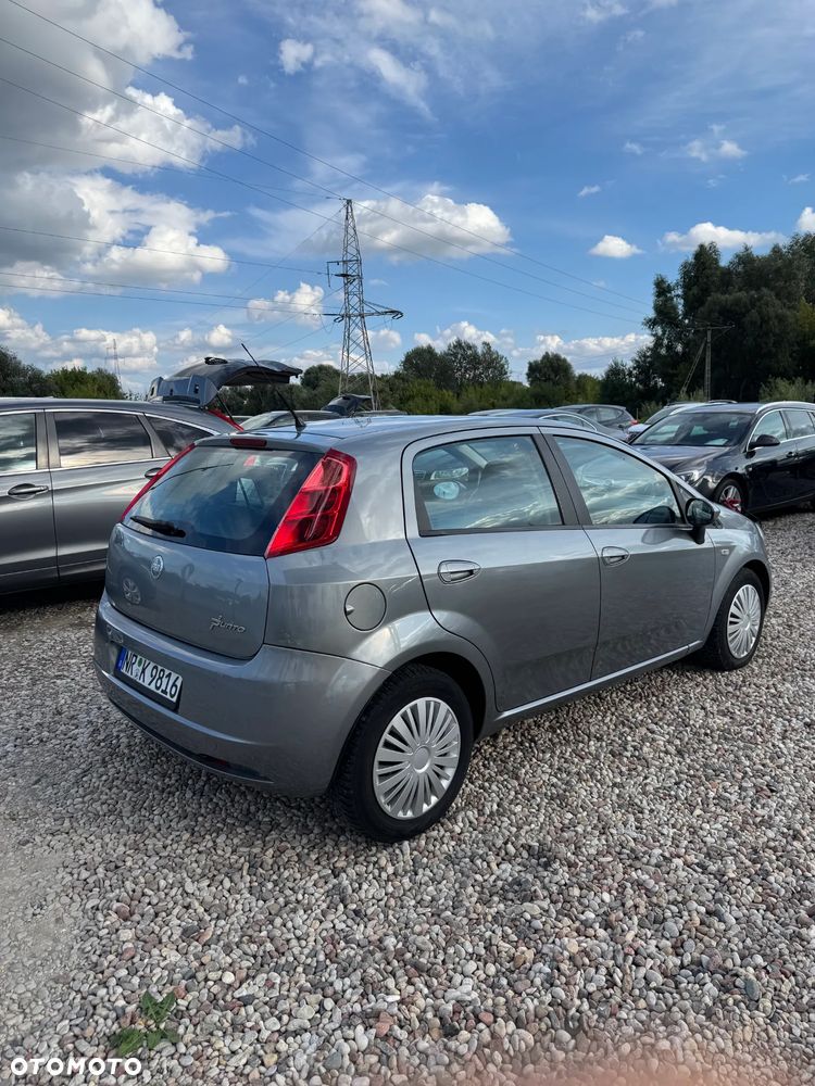 Fiat Punto 1.4 16V Emotion - 3