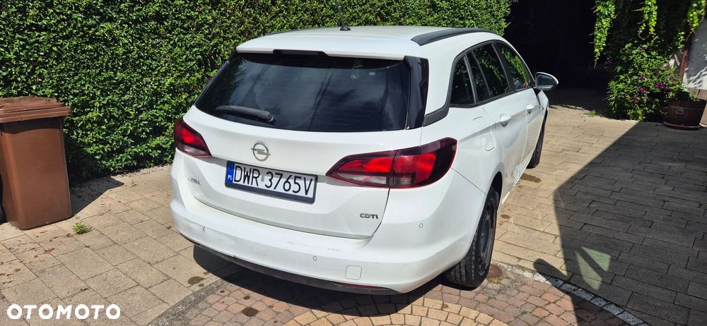 Opel Astra 1.6 CDTI Sport - 4