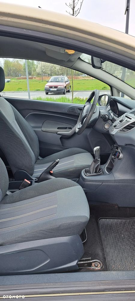Ford Fiesta - 14
