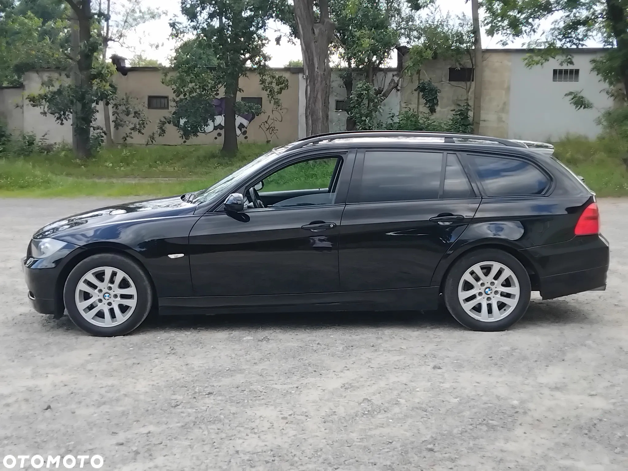 BMW Seria 3 318d - 4