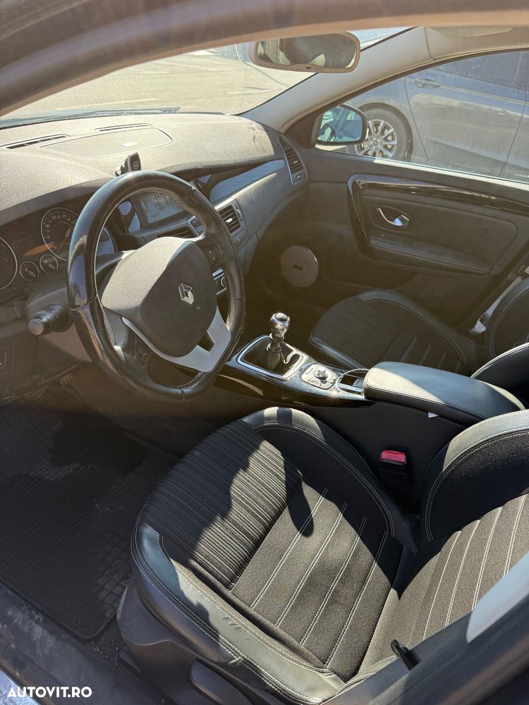 Renault Laguna 2.0dCi BOSE - 6