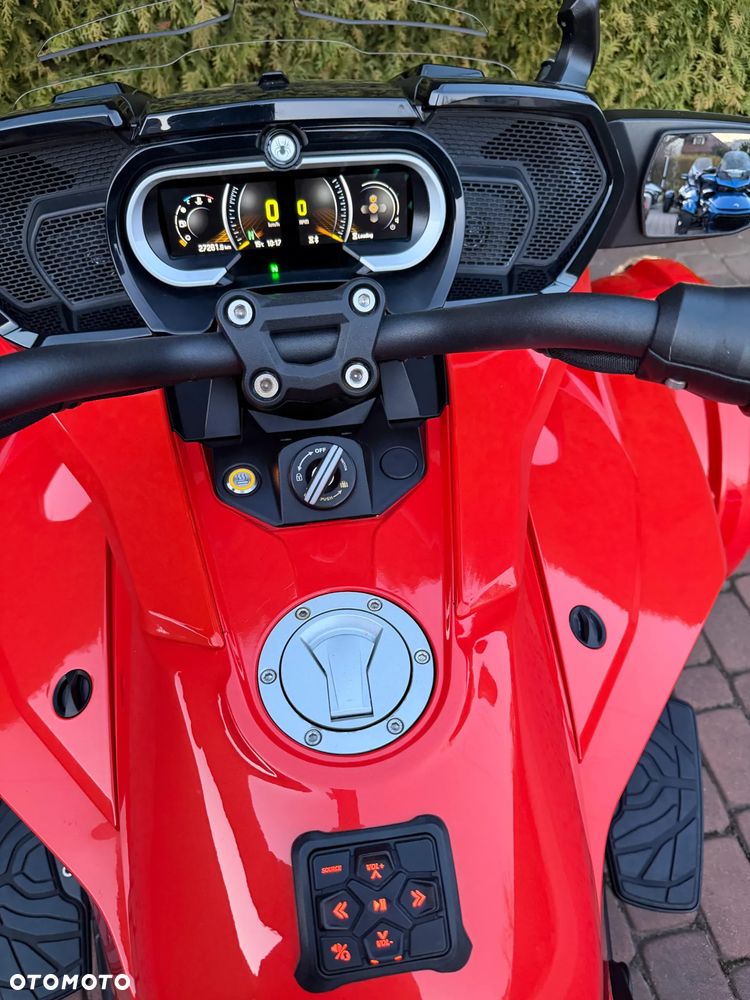 Can-Am Spyder - 6
