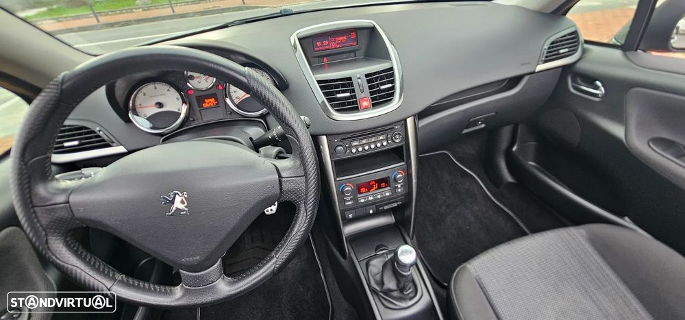 Peugeot 207 CC 1.6 HDi FAP Sport - 11