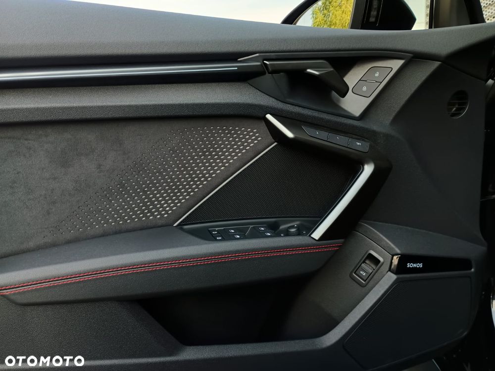 Audi RS3 Sportback TFSI Quattro S tronic - 16