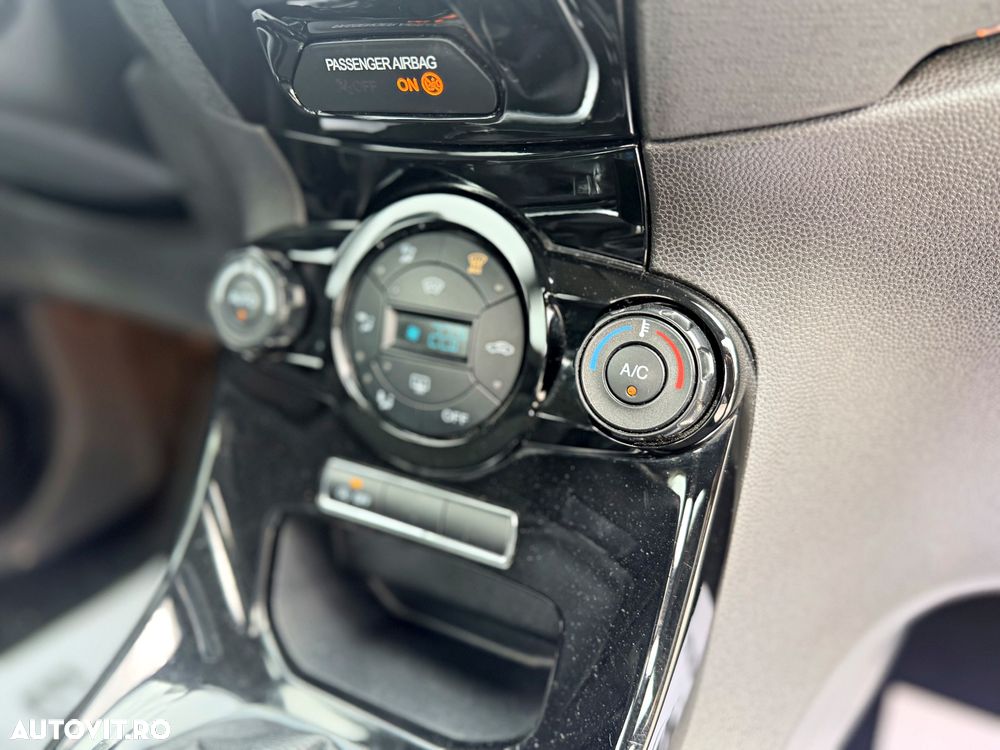 Ford Fiesta 1.0 EcoBoost Titanium - 8