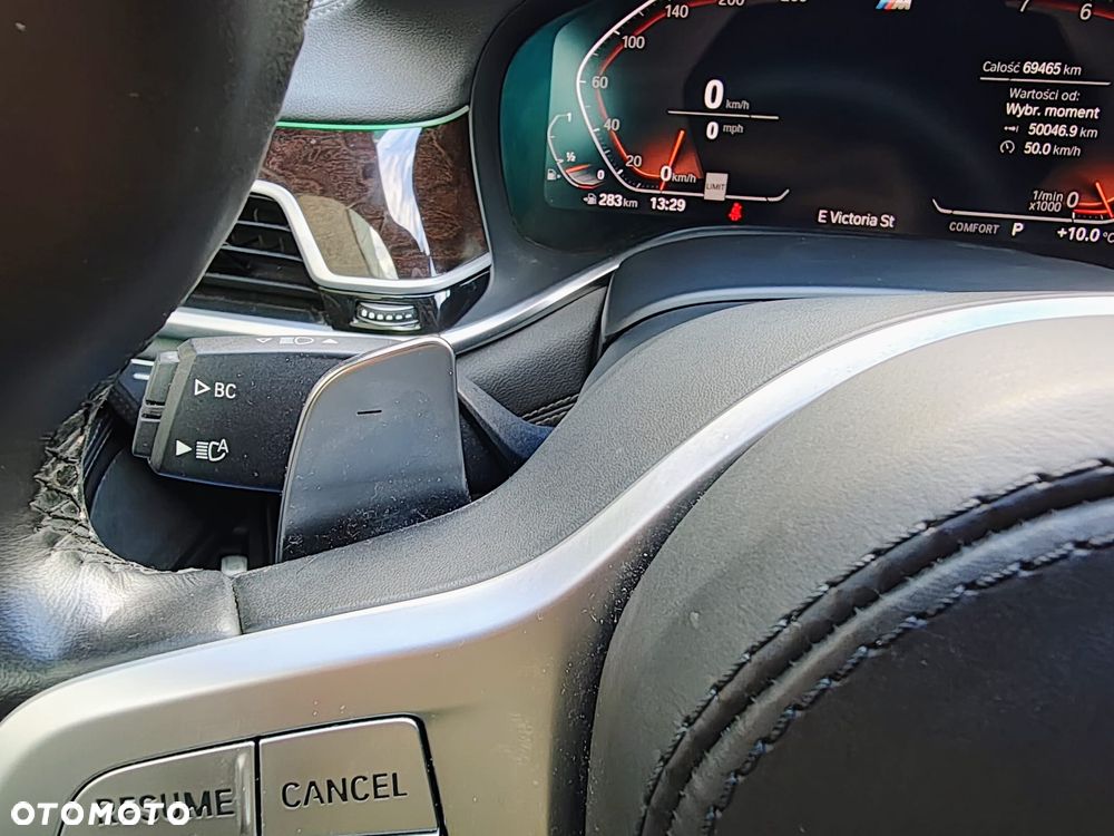 BMW Seria 7 740Li - 26