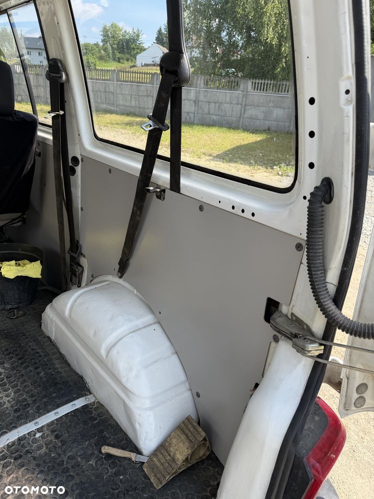 Volkswagen Transporter - 6