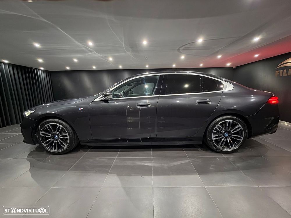 BMW i5 eDrive40 Pack Desportivo M - 4