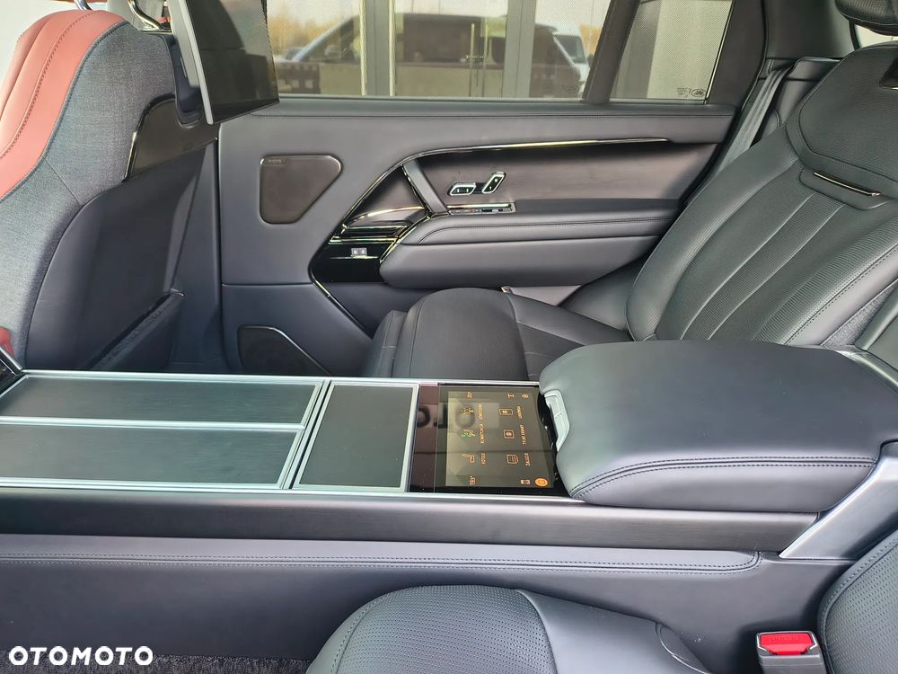 Land Rover Range Rover 4.4 V8 P615 mHEV LWB SV - 21