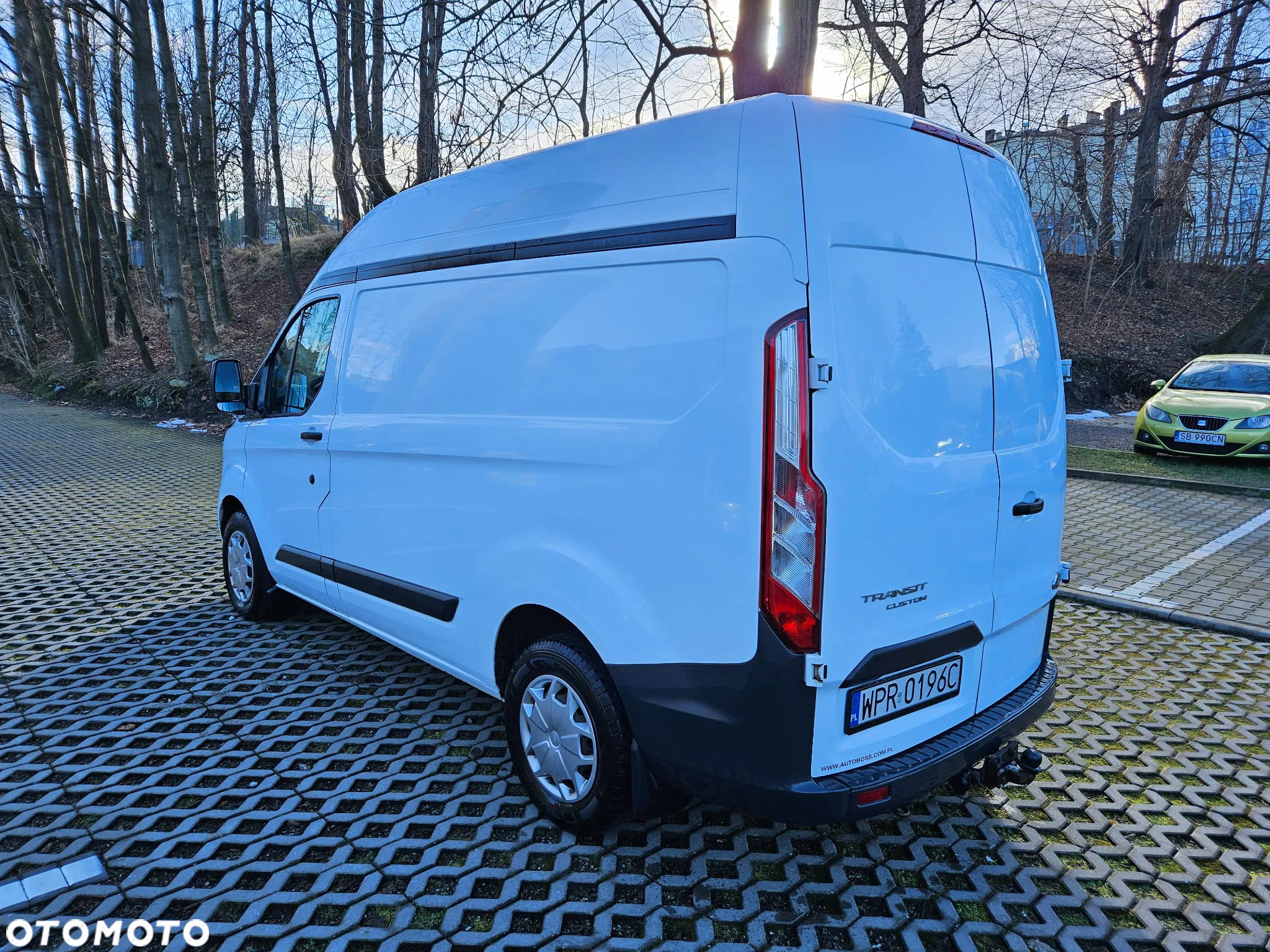 Ford TRANSIT CUSTOM - 4