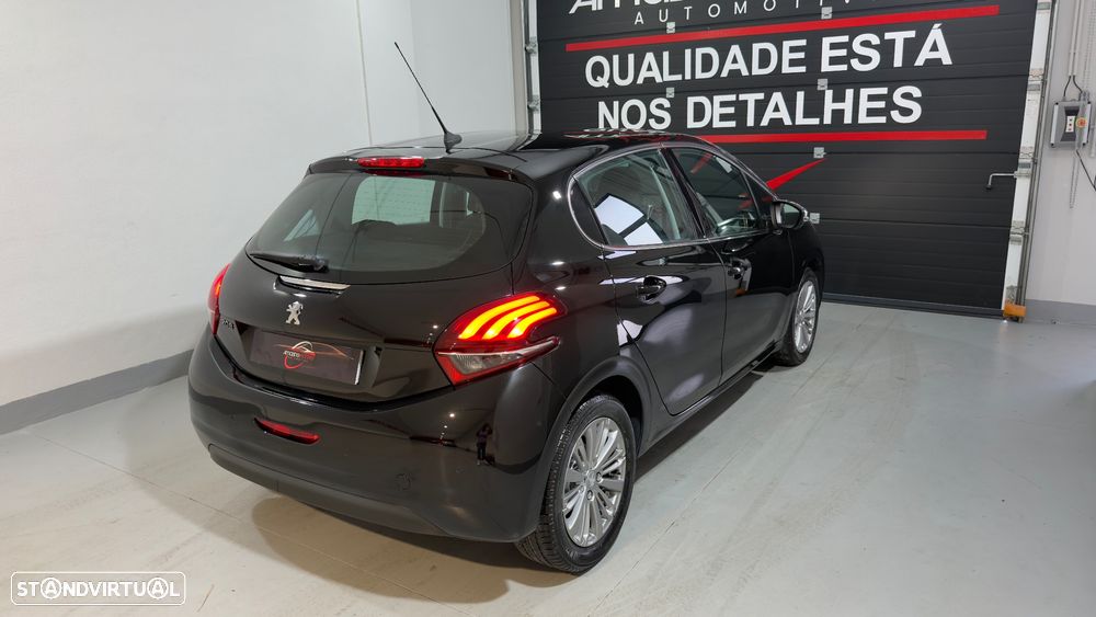 Peugeot 208 PureTech 110 Stop & Start Allure - 9