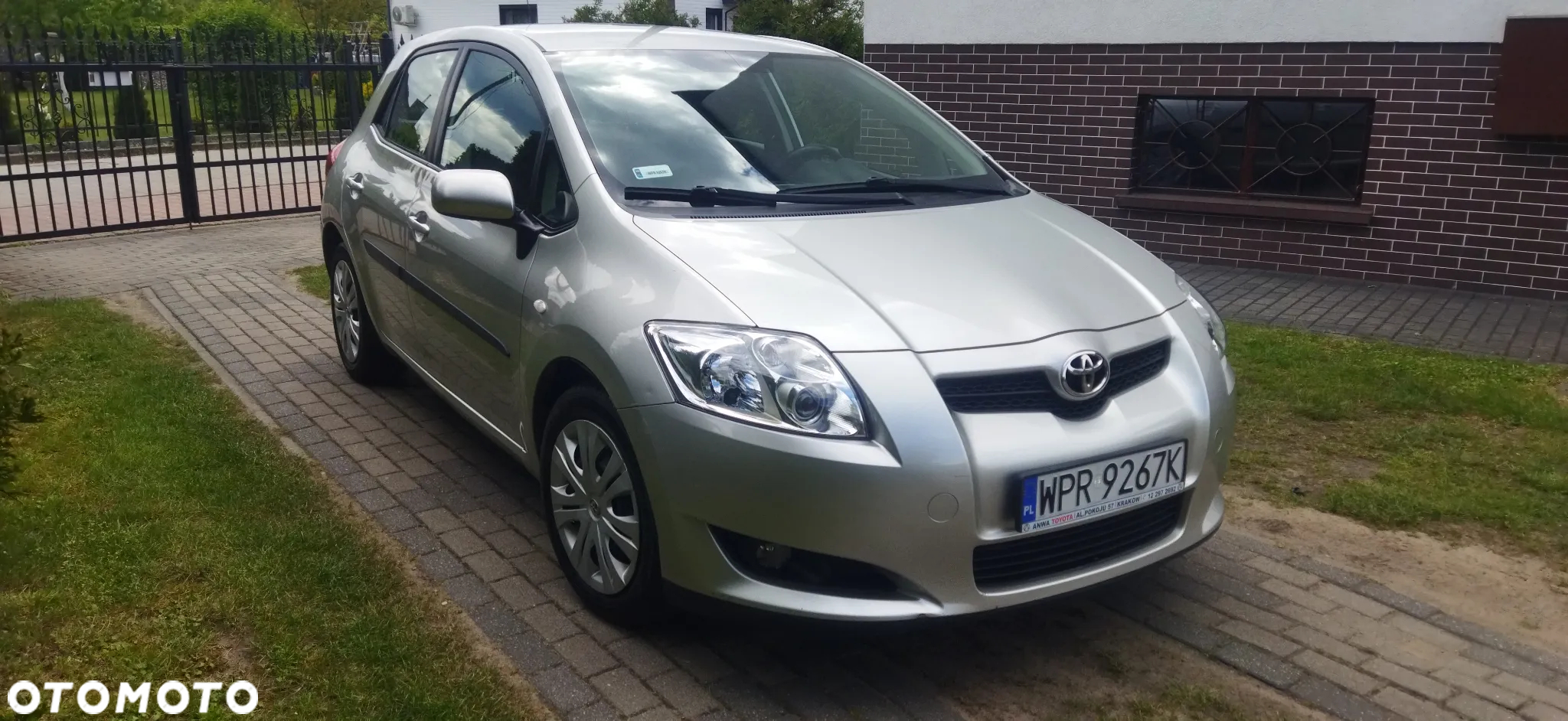 Toyota Auris 1.6 VVT-i Sol - 3