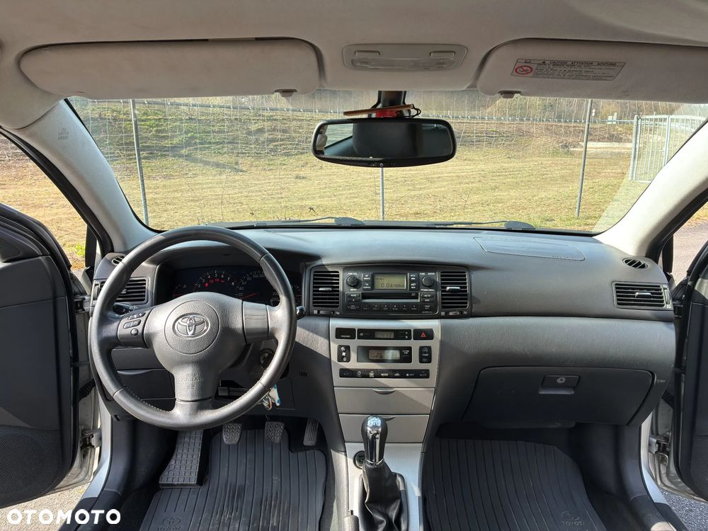 Toyota Corolla 1.6 VVT-i Sol (air6) - 8