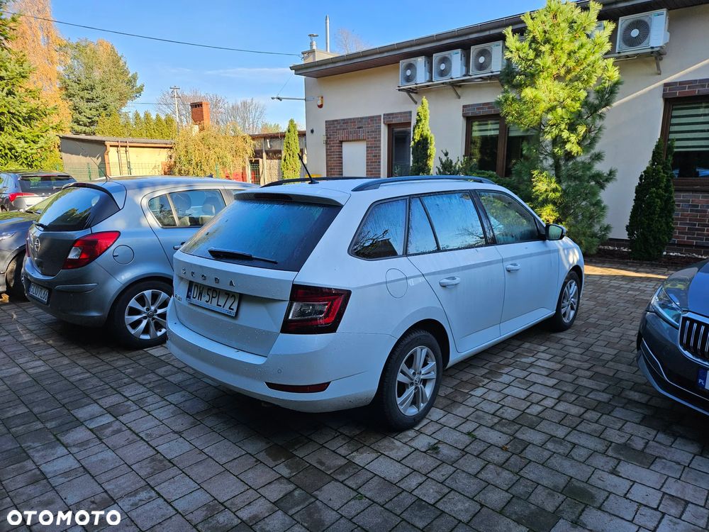 Skoda Fabia 1.0 TSI Ambition Plus - 4