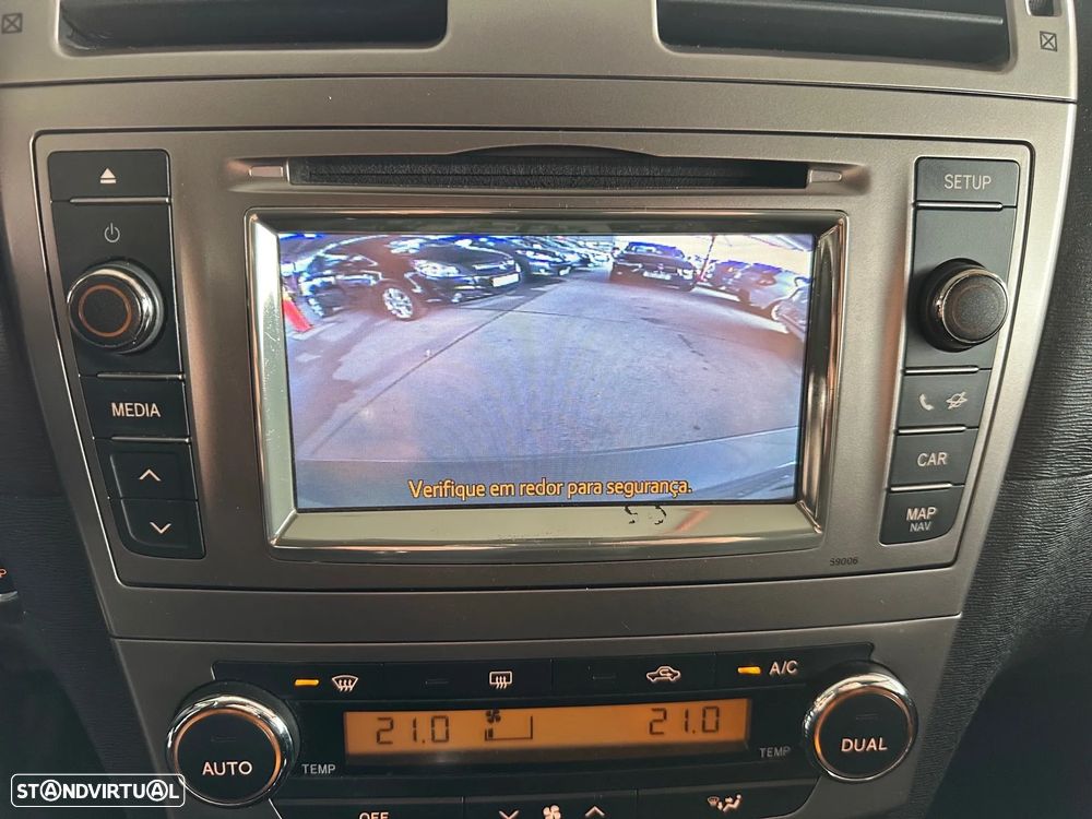 Toyota Avensis SW 2.0 D-4D Luxury+GPS - 11