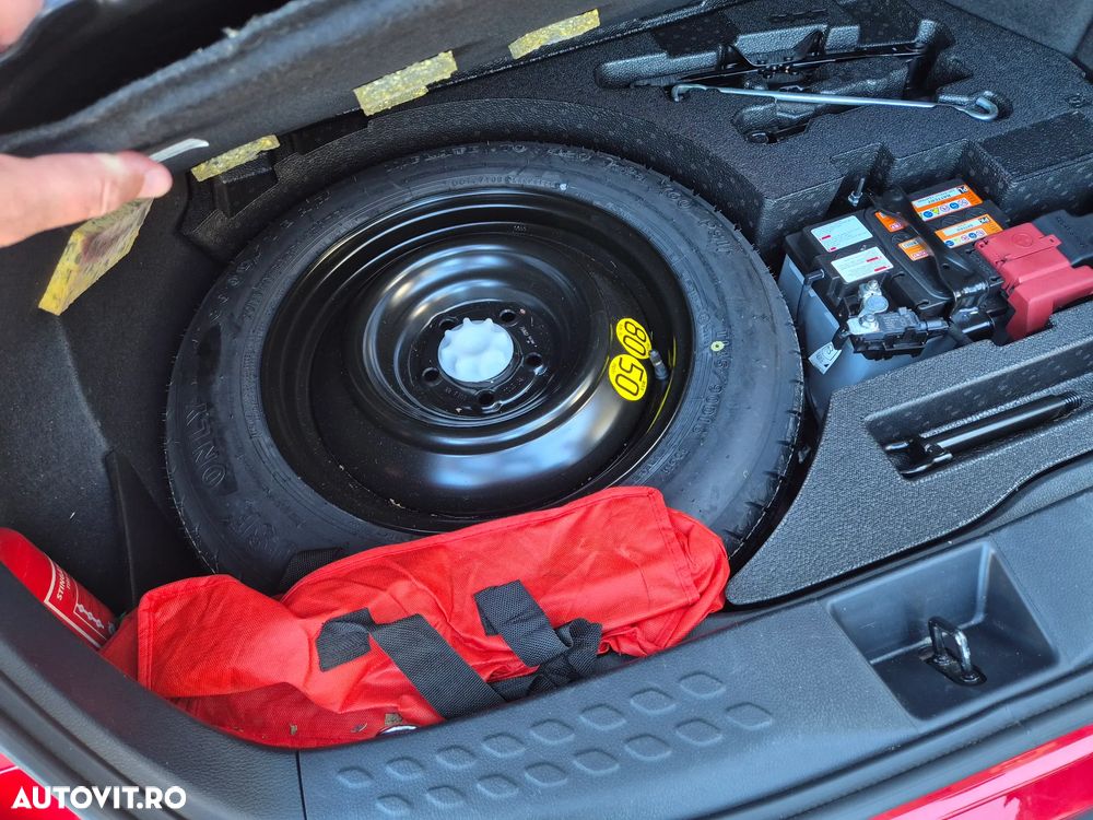 Toyota C-HR 2.0 HSD 184 CP 4x2 CVT Style - 32