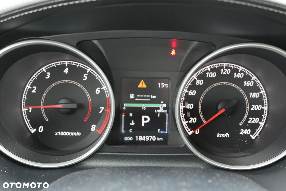 Mitsubishi Outlander 2.0 2WD CVT Invite - 28