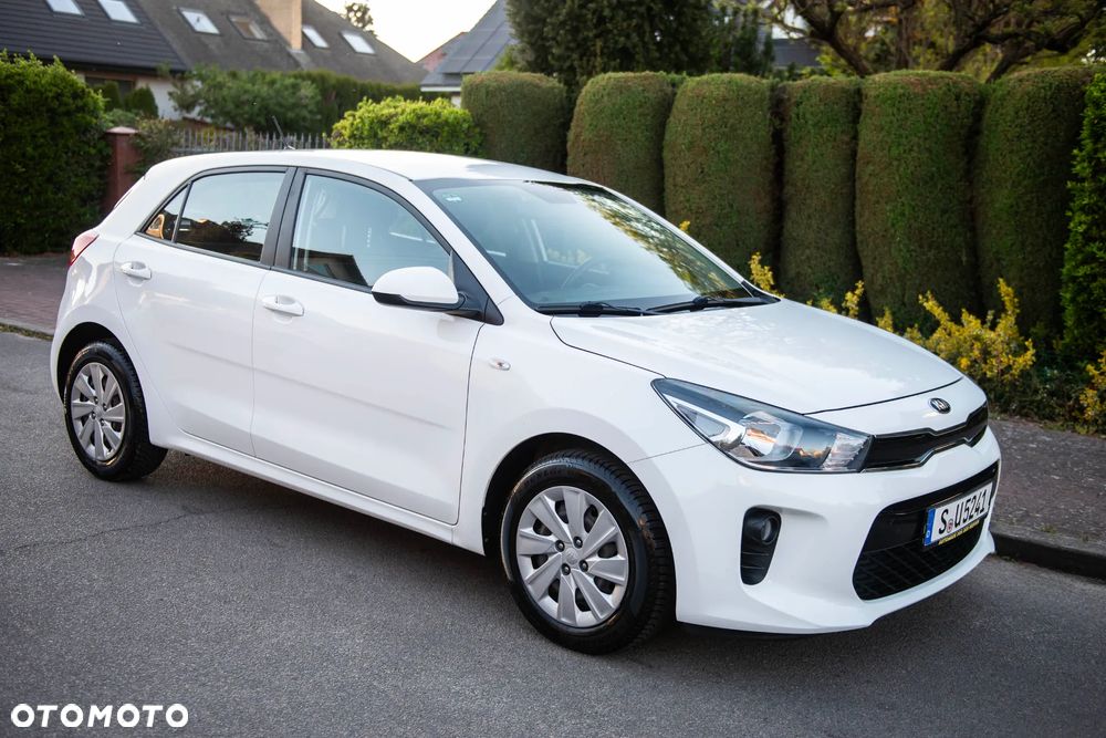 Kia Rio 1.2 Edition 7 - 11