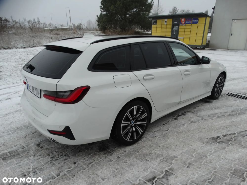 BMW Seria 3 318d Edition M Sport Shadow - 8