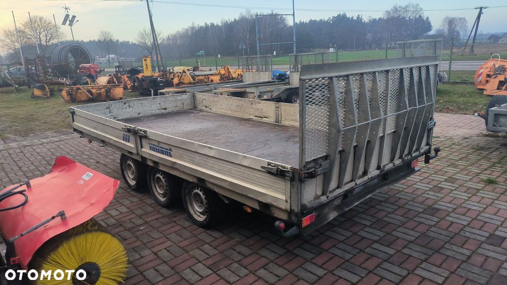 Inny Variant U4 DMC 3 500 kg platforma uchylana - 2