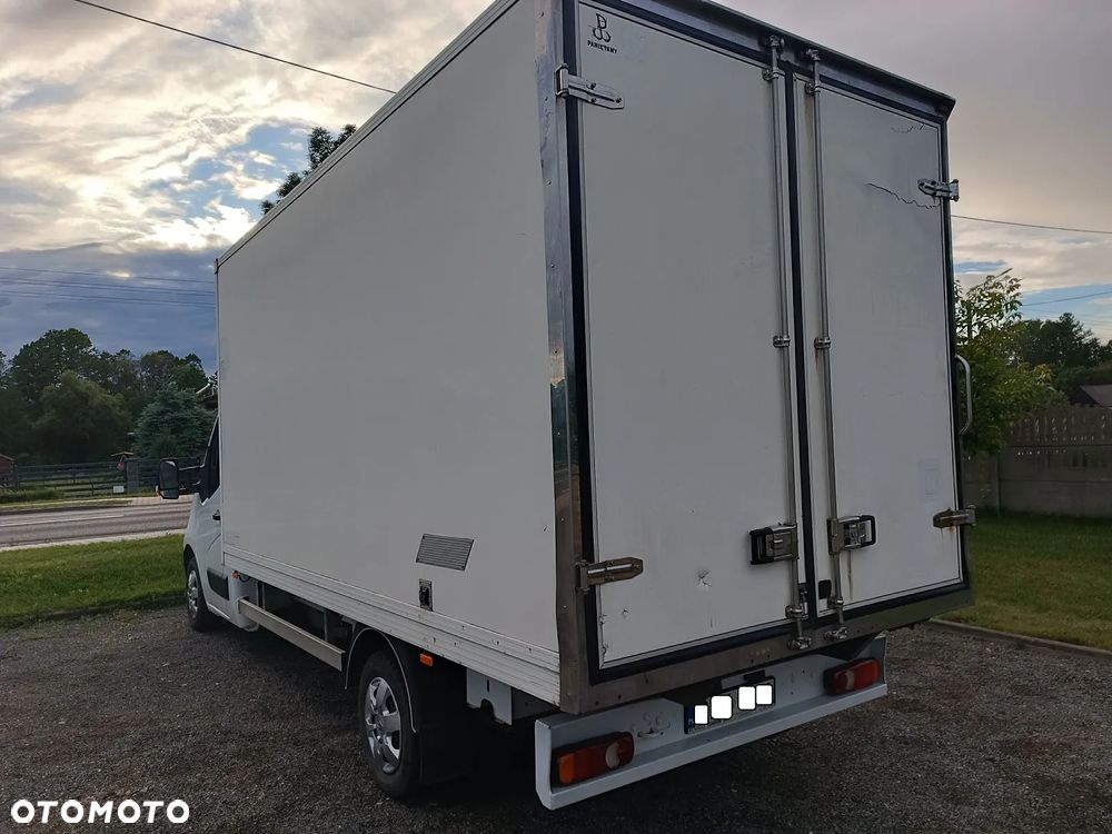 Renault master chłodnia kontener - 8
