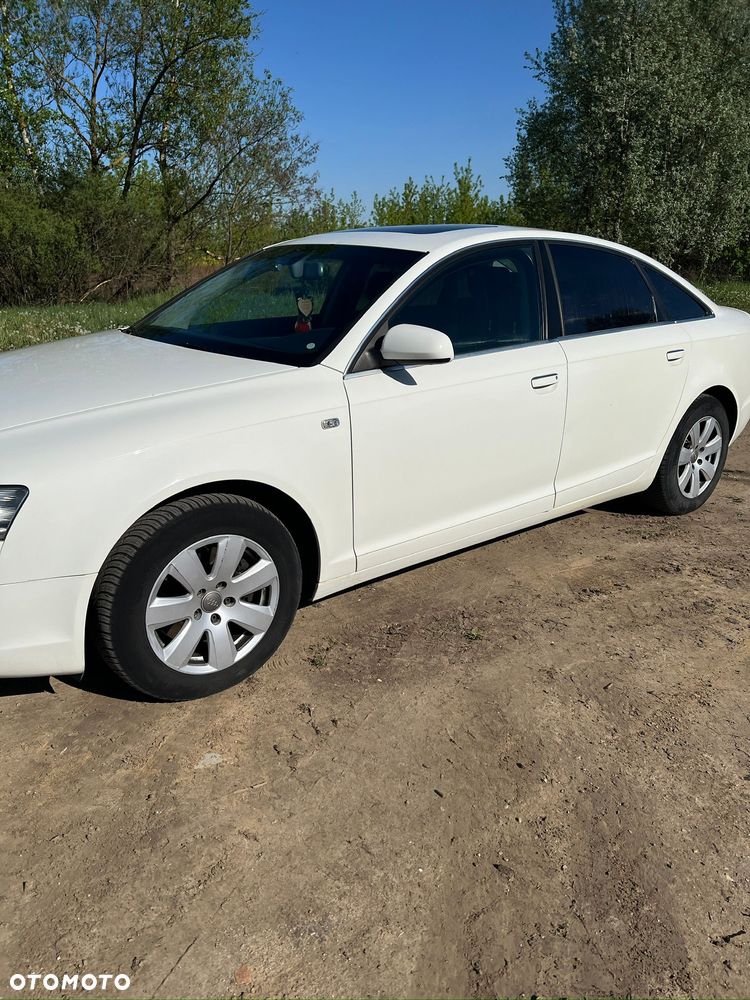 Audi A6 Limousine 2.4 - 2