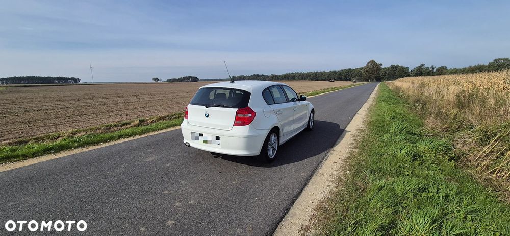 BMW Seria 1 116d - 4