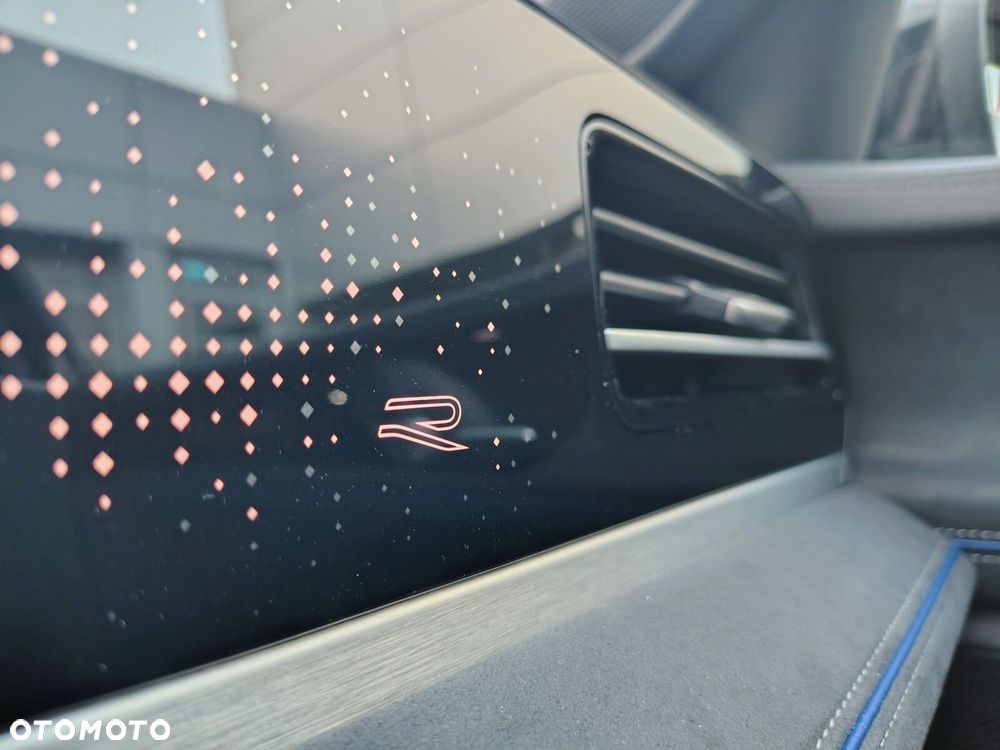 Volkswagen Passat - 38