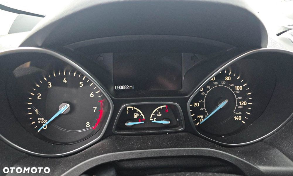 Ford Escape 2.0 EcoBoost AWD Titanium - 12