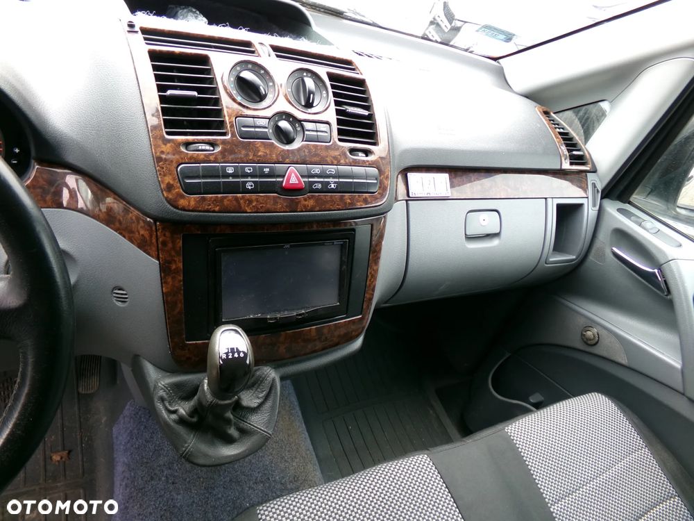 Mercedes-Benz Vito Univan 639.603 - 16