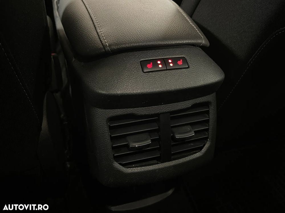 Ford Mondeo 2.0 HEV Titanium - 22