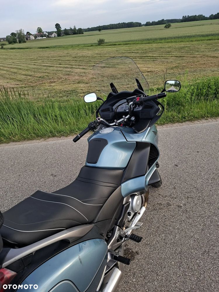 Honda NT - 9