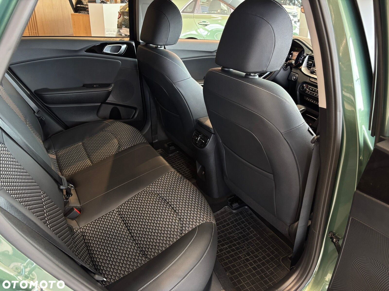 Kia Ceed - 15