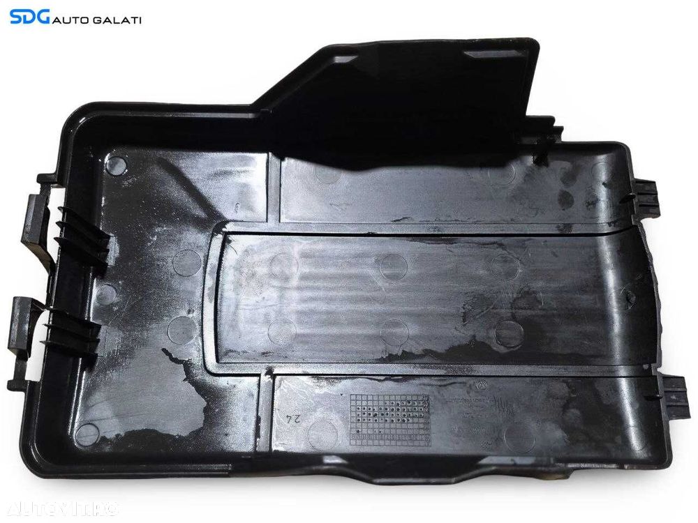 Carcasa Capac Protectie Plastic Acumulator Baterie Volkswagen Touran 2.0 TDI 2003 - 2010 Cod 3C0915443A [N5284] - 2