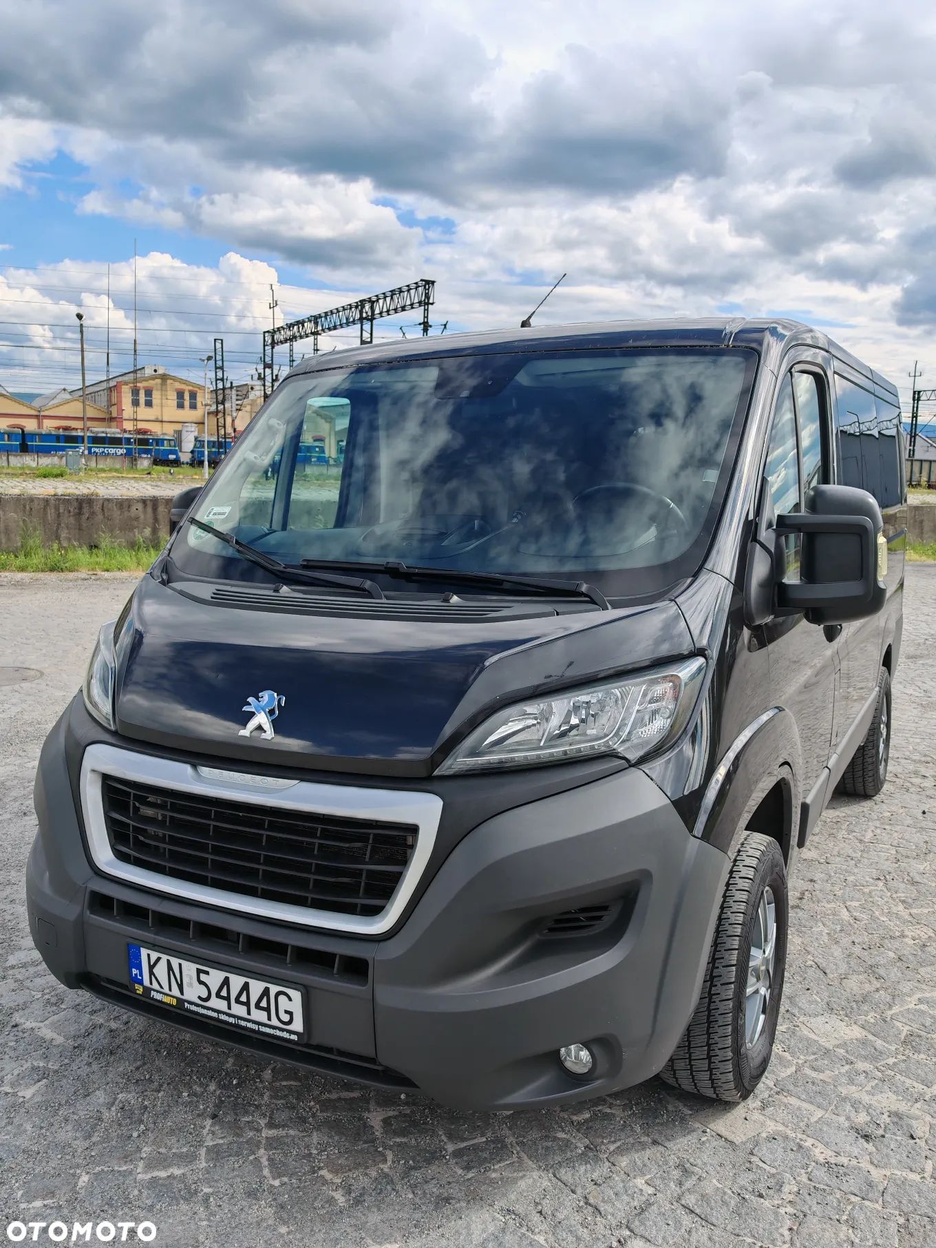 Peugeot Boxer 330 BlueHDi L1H1 - 1