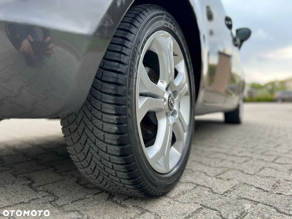 Opel Meriva 1.4 T Cosmo - 24