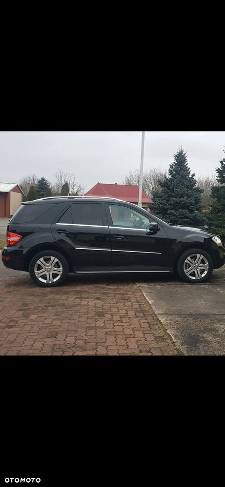 Mercedes-Benz ML - 15