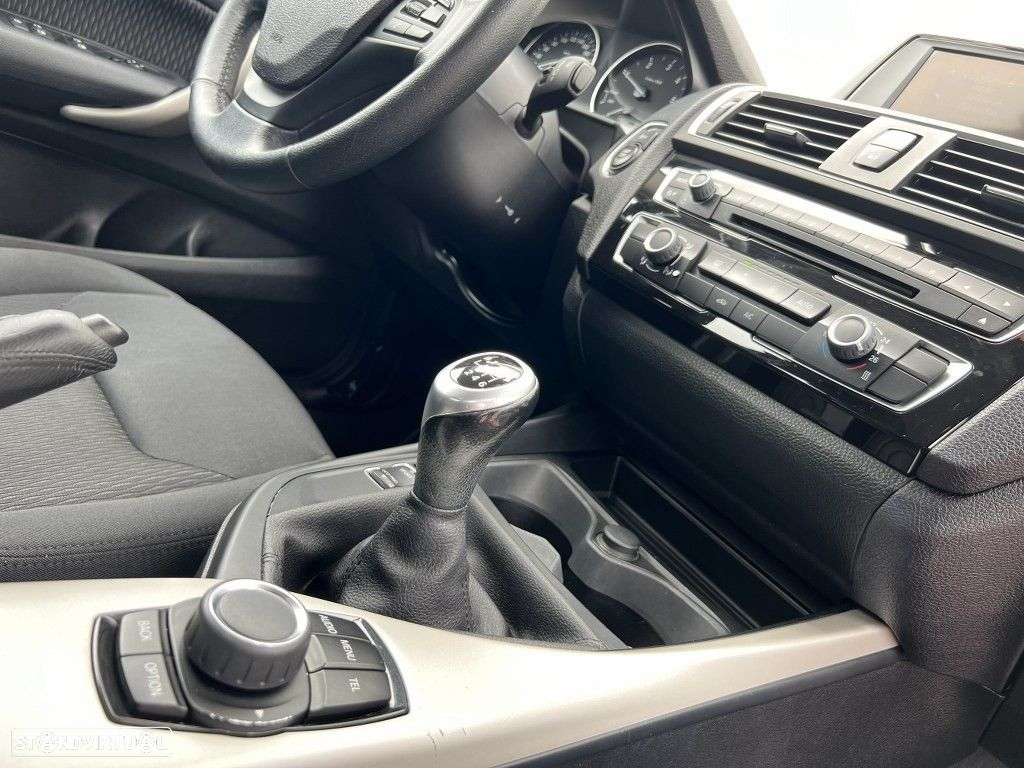 BMW 116 d Line Urban - 18