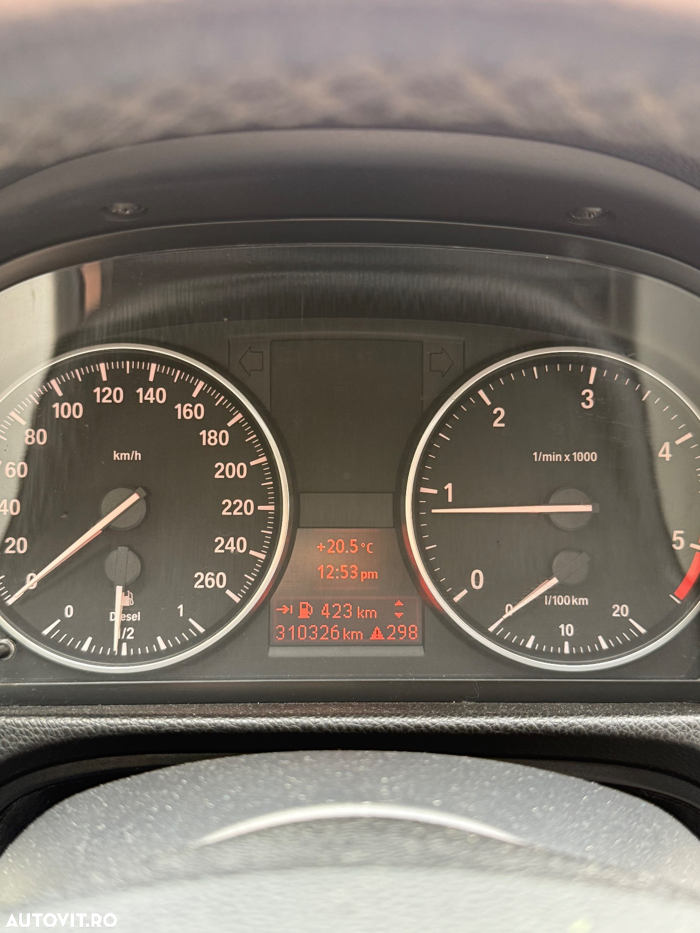 BMW Seria 3 320d - 12