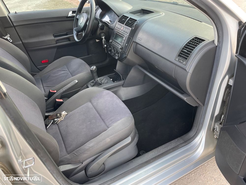 VW Polo - 24
