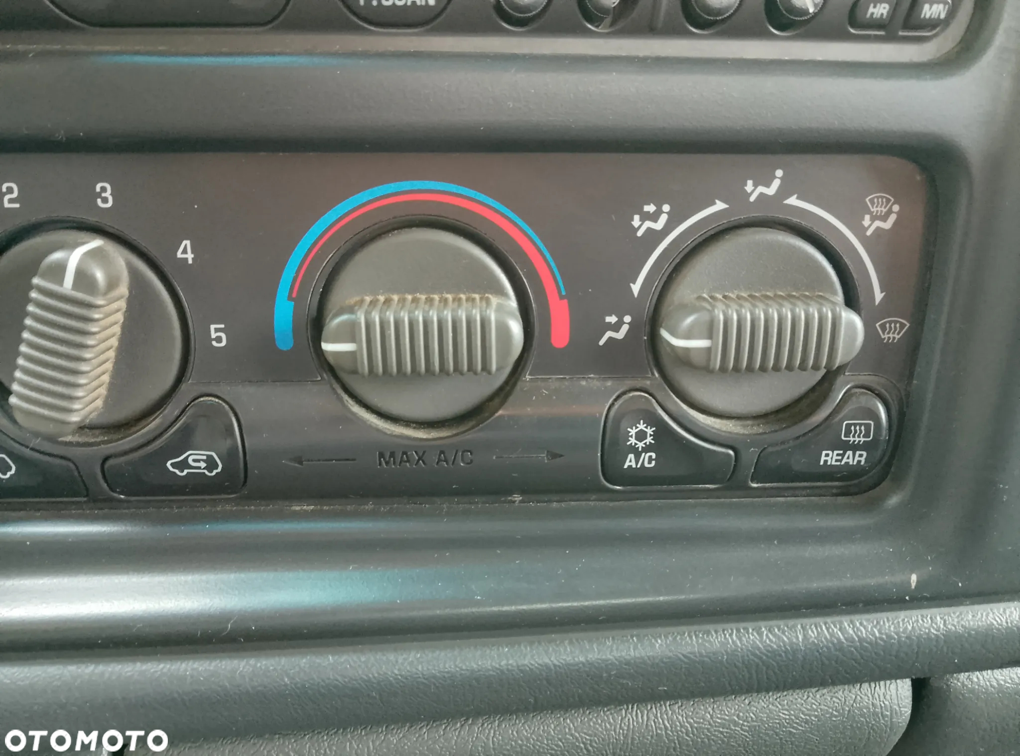 Chevrolet Avalanche 5.3 1500 4WD - 16