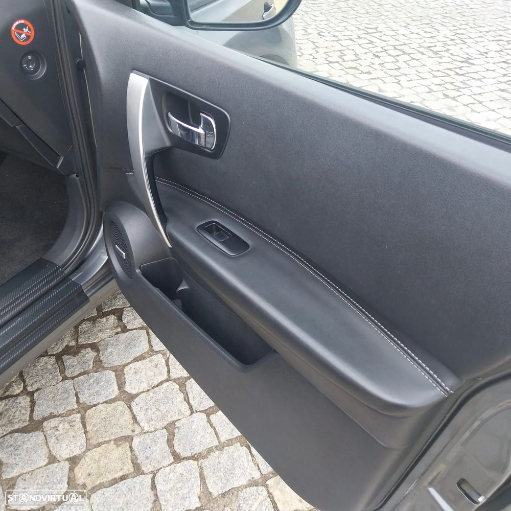 Nissan Qashqai +2 1.6 dCi Tekna Premium 18 - 12