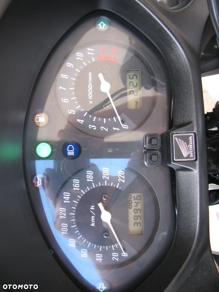 Honda CBF - 12